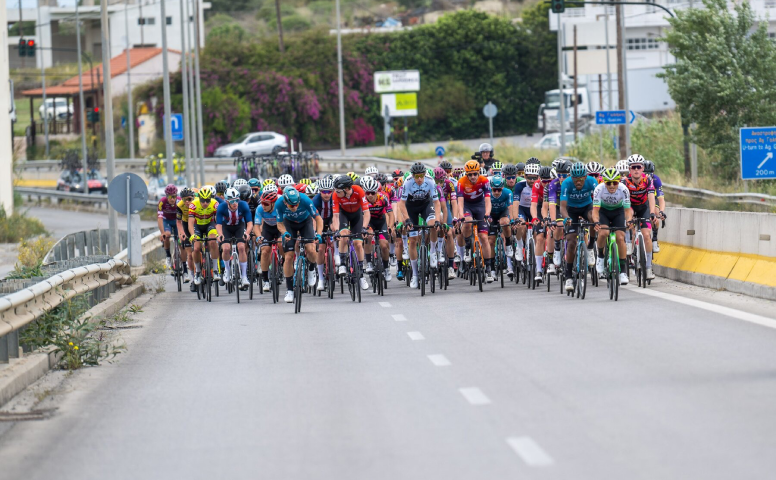 Hytera mobile DMR solution keeps the wheels turning for international cycling tour in Greece